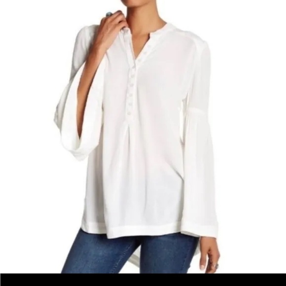 Free People Easy Girl White Bell Sleeve Button Collar Blouse Size Small - Picture 1 of 5